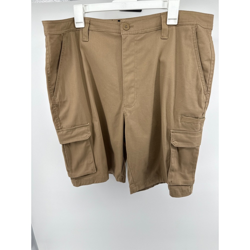 Rugged Wear Mens Cargo Shorts Khaki Tan Size 40 Cotton Spandex Utility Pockets